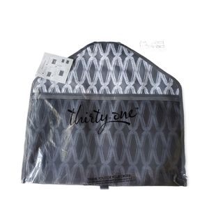 Hang It Up Pocket Thirty One